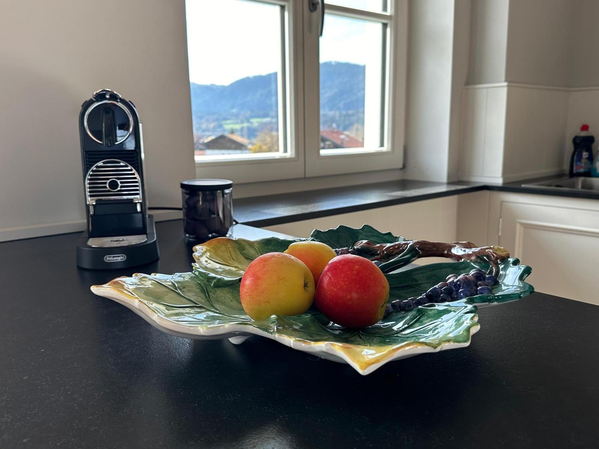 Vaicun Stays - Luxury Apartments - Apartments Mit Blick Auf Den Tegernsee กมุนด์ อัม เทกันซี ภายนอก รูปภาพ
