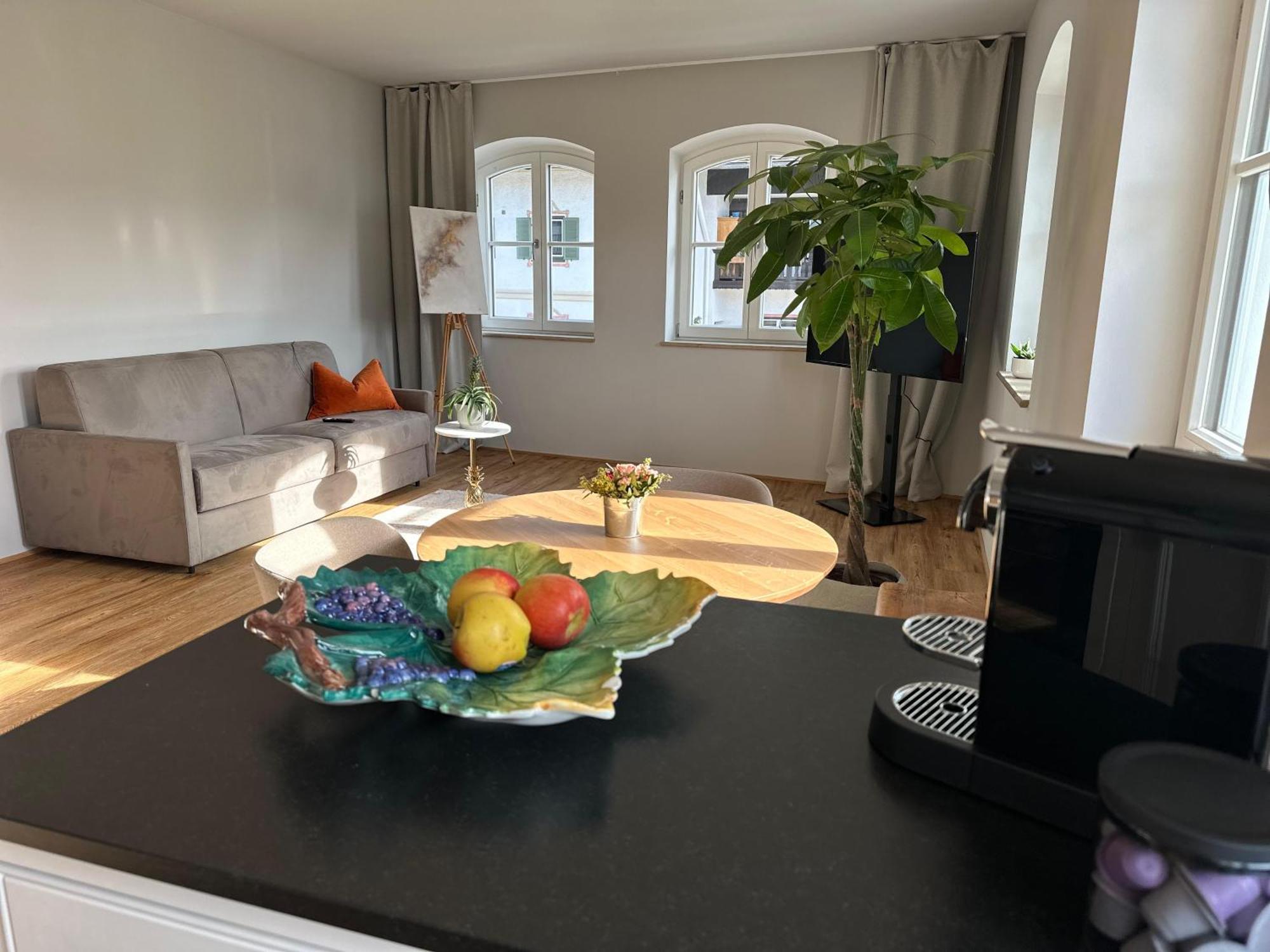 Vaicun Stays - Luxury Apartments - Apartments Mit Blick Auf Den Tegernsee กมุนด์ อัม เทกันซี ภายนอก รูปภาพ